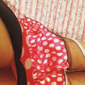 C'est pas mon mamelon que vous voyez - sinon, OMG - mais de l'ombre.