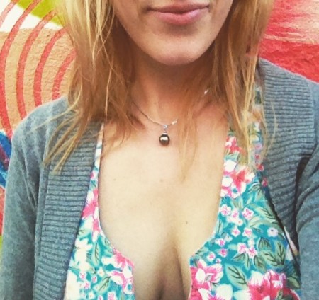 décolleté de Pâques